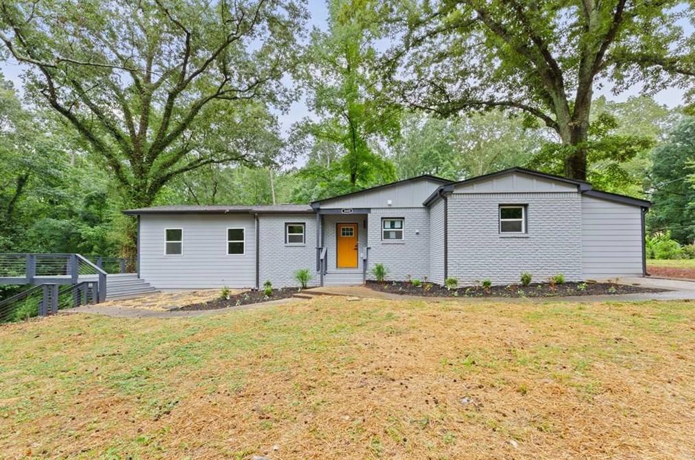 1600 Delano Dr, Decatur GA  30032-3338 exterior