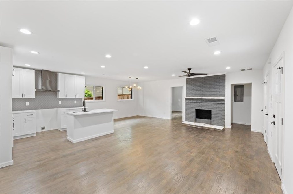 1600 Delano Dr, Decatur GA  30032-3338 exterior