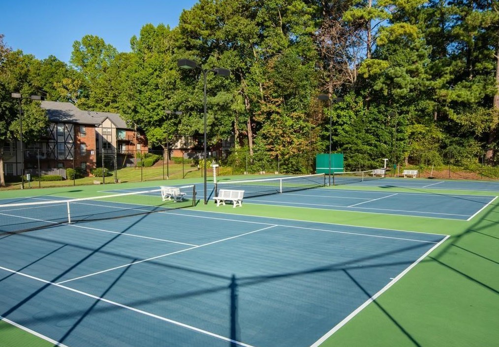 6851 Roswell Rd, Atlanta GA  30328-2401 exterior