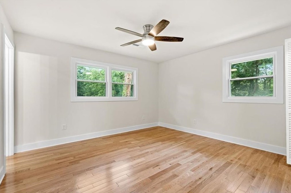 2376 Spg Crk Rd, Decatur GA 30033-2744 exterior