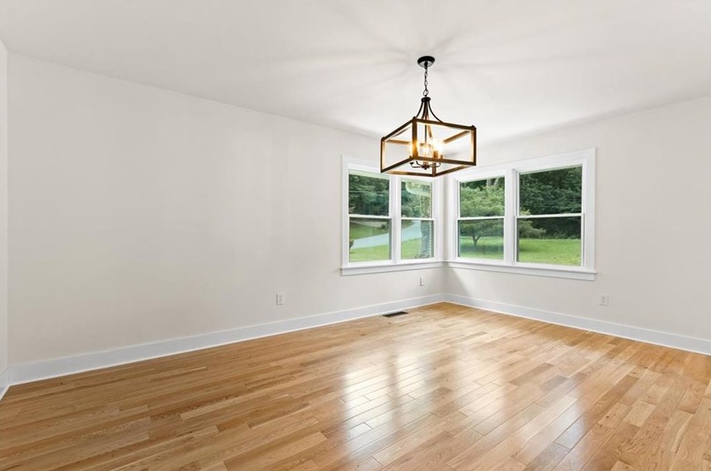 2376 Spg Crk Rd, Decatur GA 30033-2744 exterior