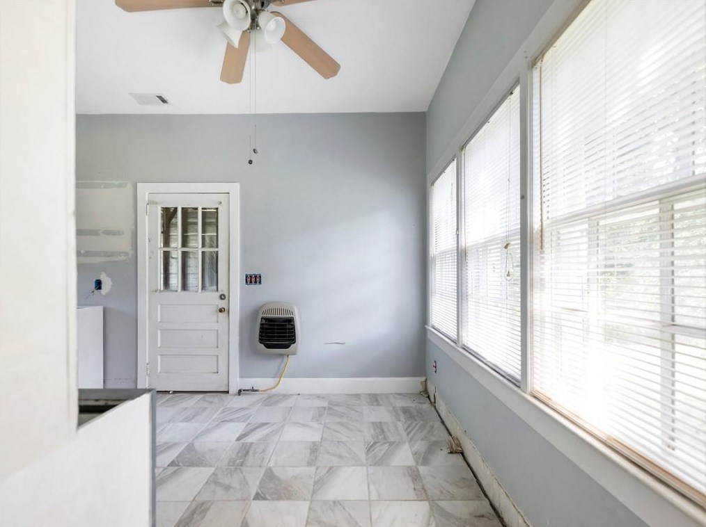 1383 Riverside Dr, Gainesville GA 30501-1825 exterior