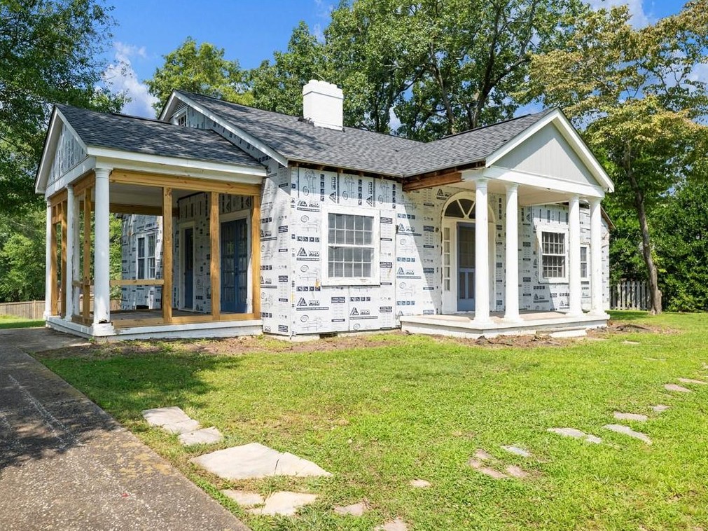 1383 Riverside Dr, Gainesville GA 30501-1825 exterior