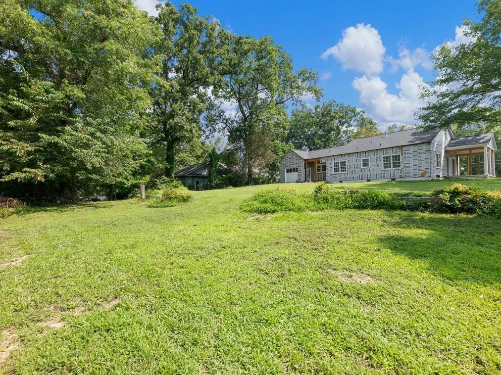 1383 Riverside Dr, Gainesville GA 30501-1825 exterior