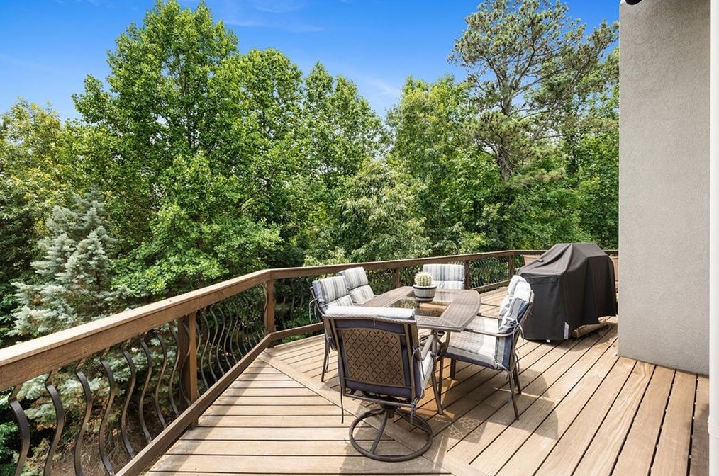 1016 Kettering Pl, Alpharetta GA exterior