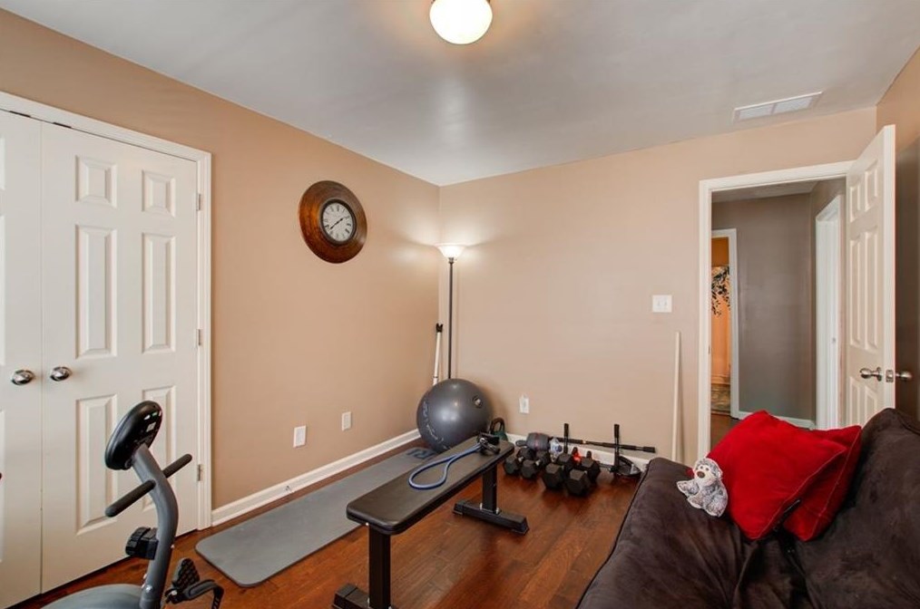 1109 Westchase Hl, Atlanta GA  30336-2926 exterior