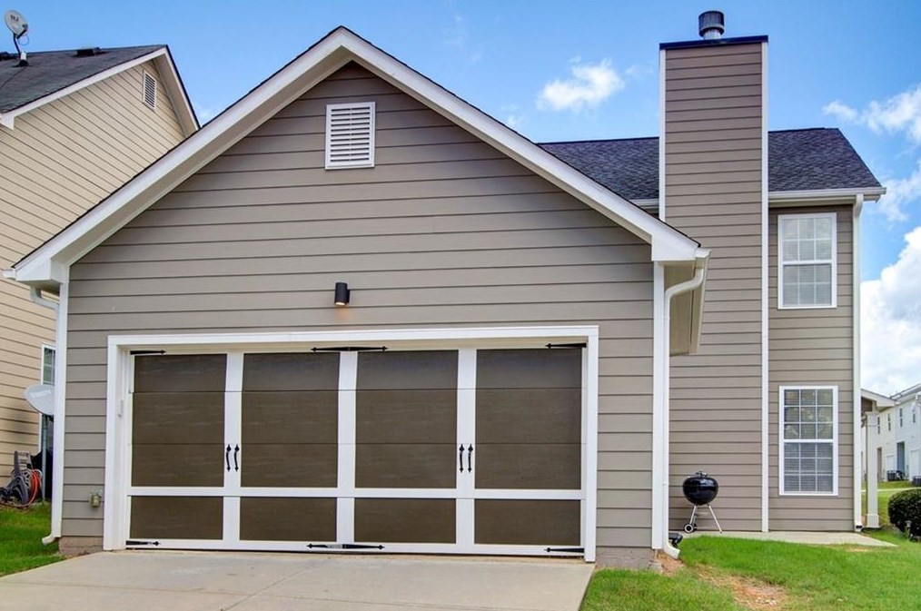 1109 Westchase Hl, Atlanta GA  30336-2926 exterior