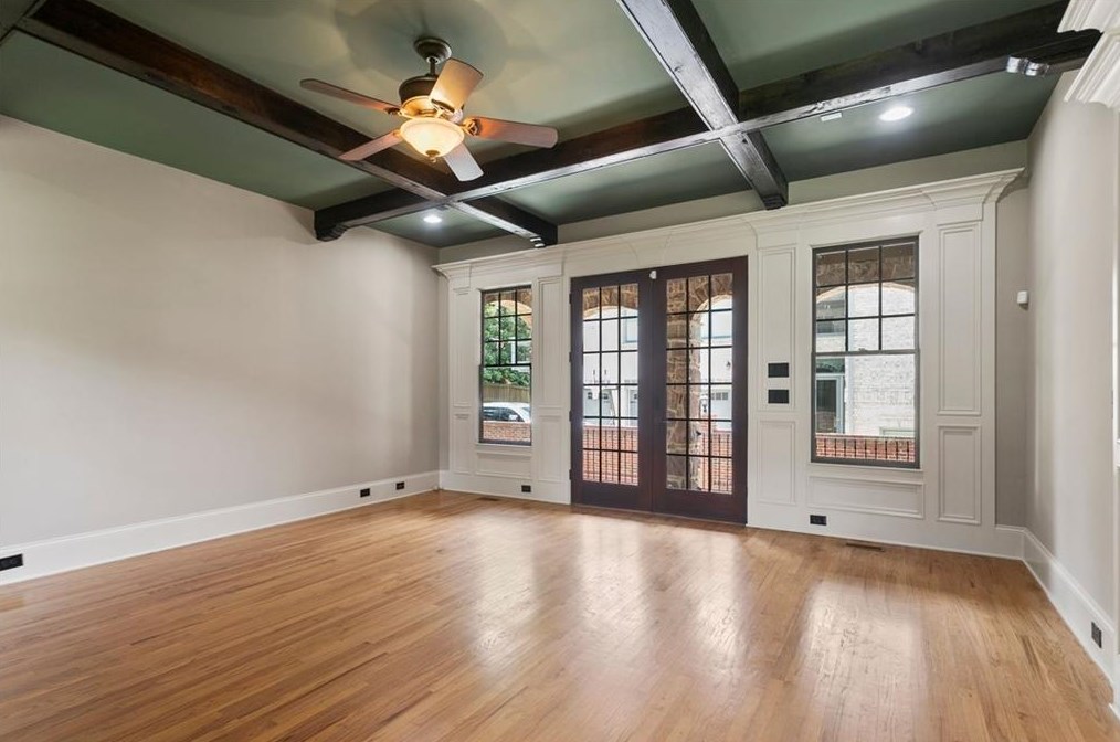 1121 Wimberly Rd, Atlanta GA  30319-2636 exterior