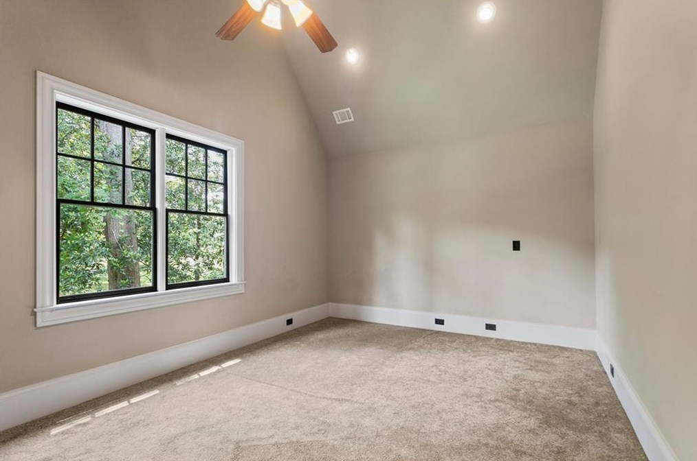 1121 Wimberly Rd, Atlanta GA  30319-2636 exterior
