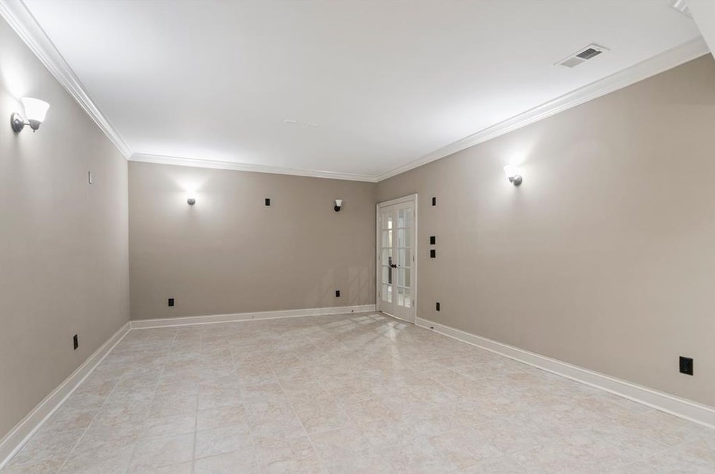 1121 Wimberly Rd, Atlanta GA  30319-2636 exterior