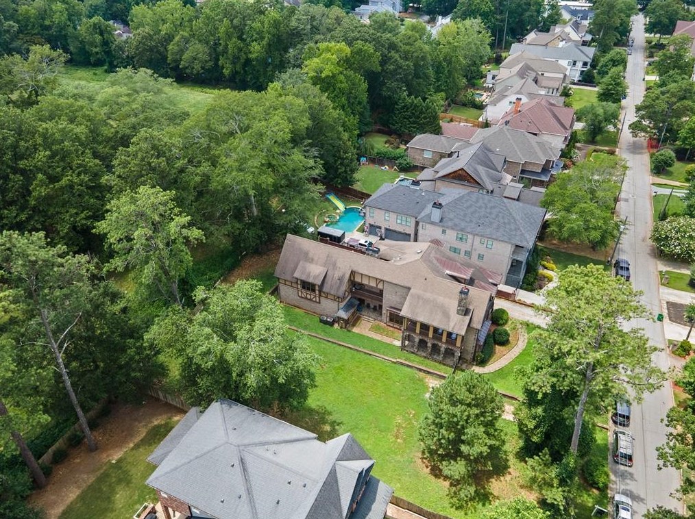 1121 Wimberly Rd, Atlanta GA  30319-2636 exterior