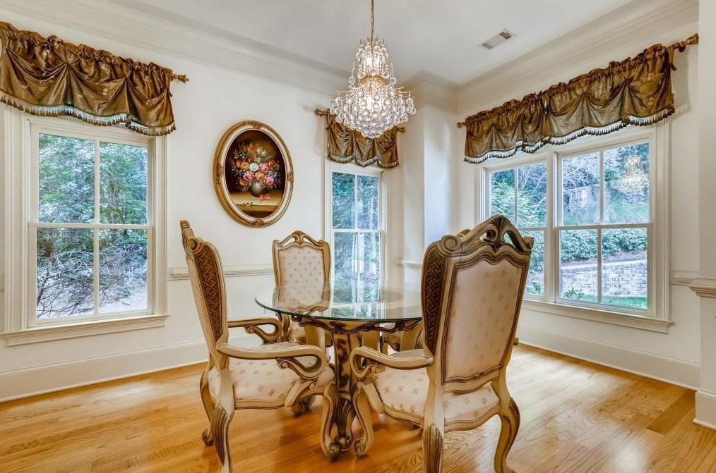 3062 Stone Gate Dr, Atlanta GA  30324 exterior