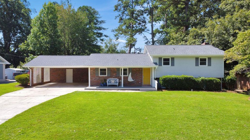 257 Angla Dr, Smyrna GA  30082-3640 exterior