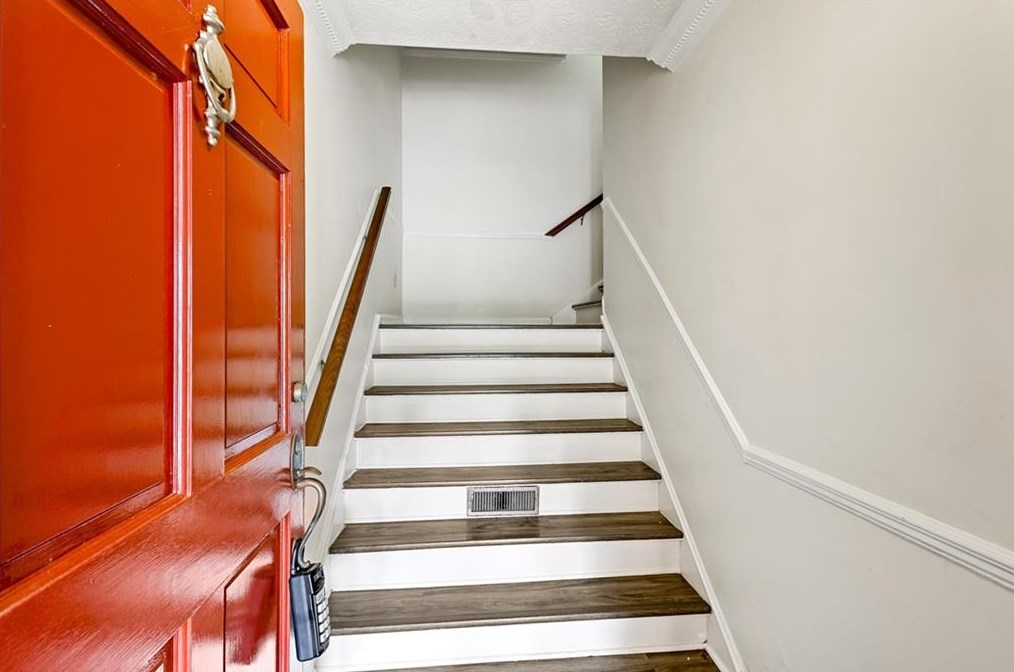 419 The North Chace, Atlanta GA  30328-4252 exterior