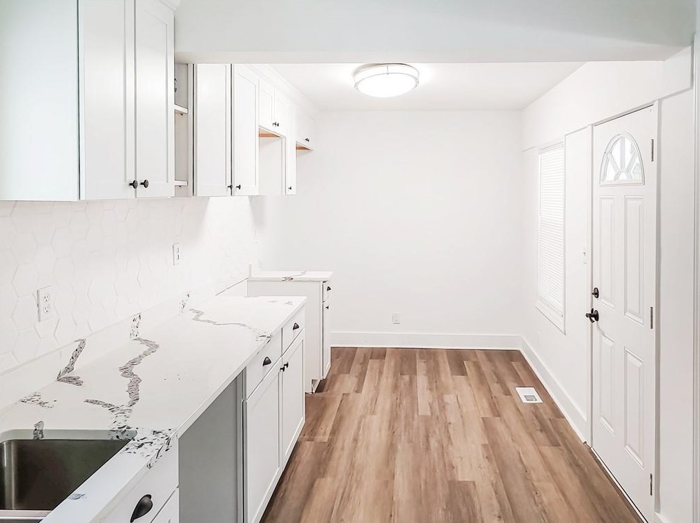 547 Rosemont Dr, Decatur GA  30032-4004 exterior