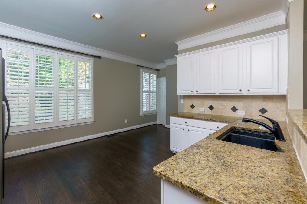 5267 Wellsley Bnd, Alpharetta GA 30005-5069 exterior