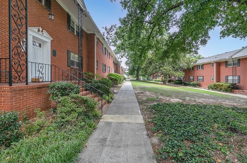 3660 Peachtree Rd, Atlanta GA  30341-2337 exterior