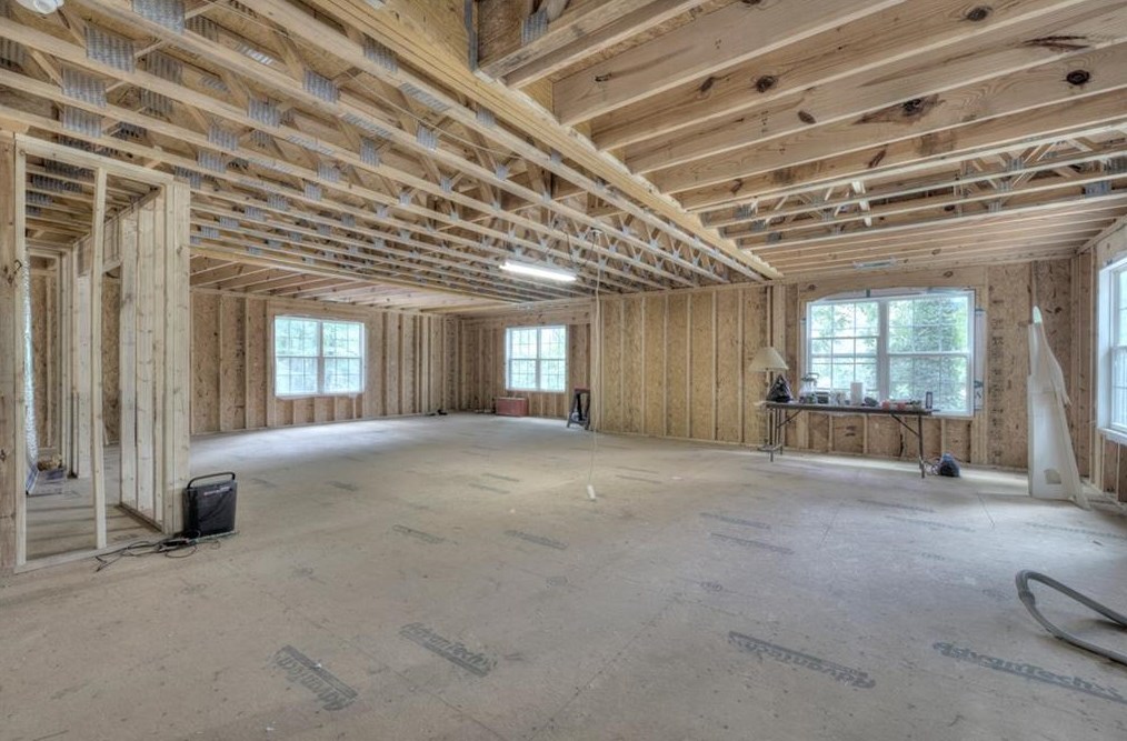 27 Swallow Dr, White GA  30184-3332 exterior