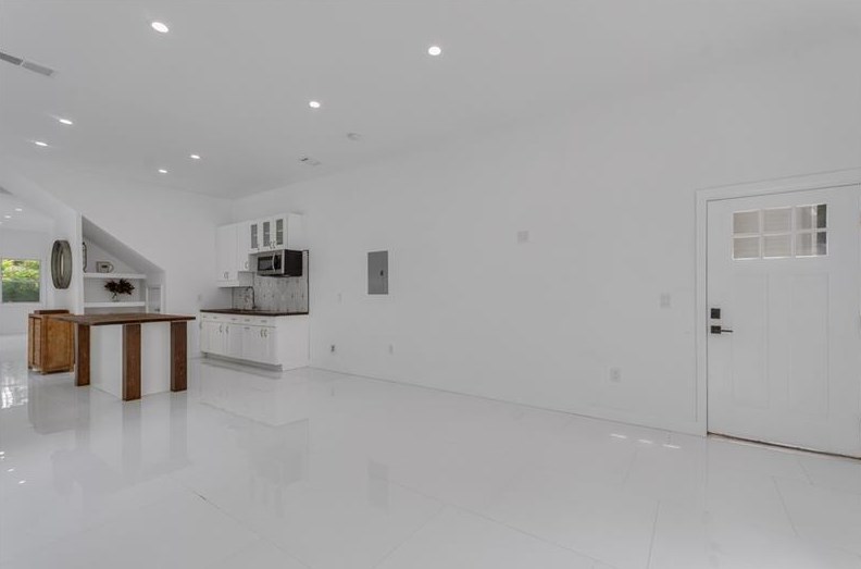 3213 Pinehill Dr, Decatur GA  30032-2803 exterior