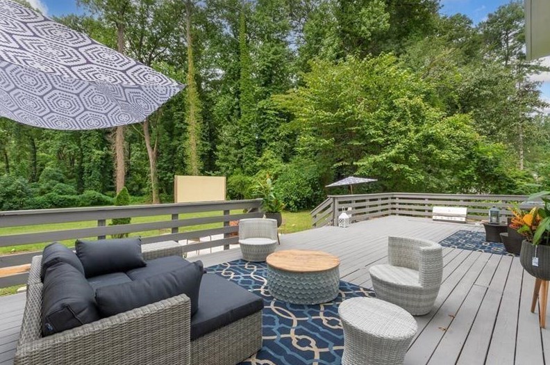 3213 Pinehill Dr, Decatur GA  30032-2803 exterior