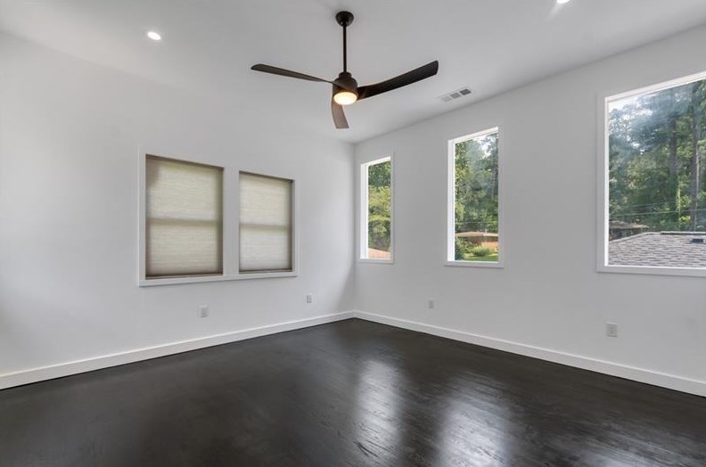 3213 Pinehill Dr, Decatur GA  30032-2803 exterior