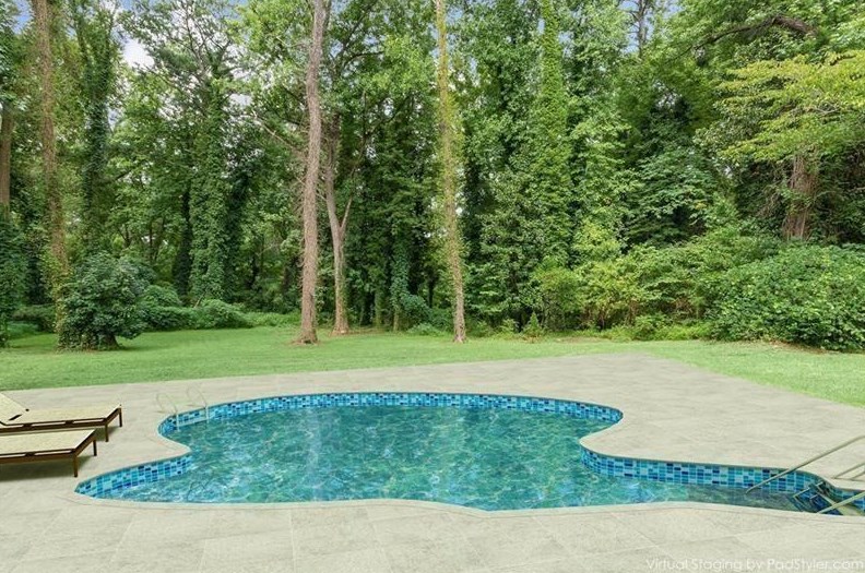 3213 Pinehill Dr, Decatur GA  30032-2803 exterior