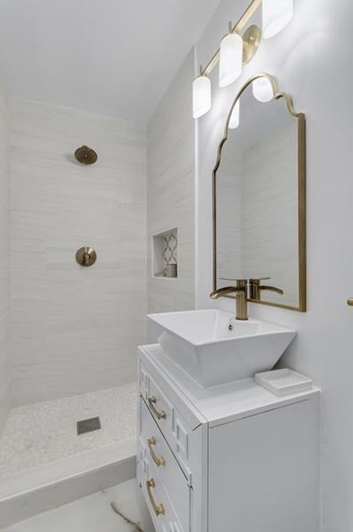 3213 Pinehill Dr, Decatur GA  30032-2803 exterior