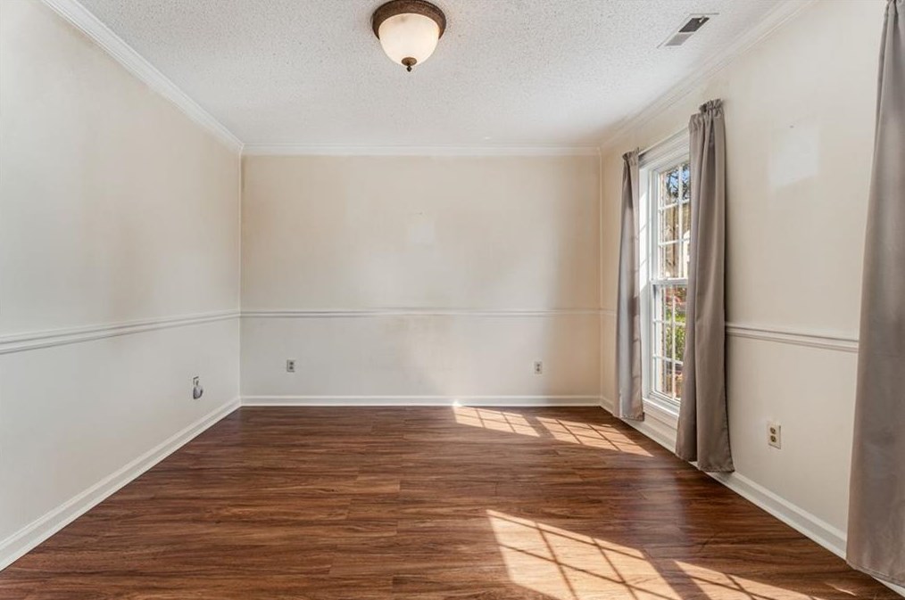 1004 Windy Oaks Ct, Smyrna GA 30080-2243 exterior