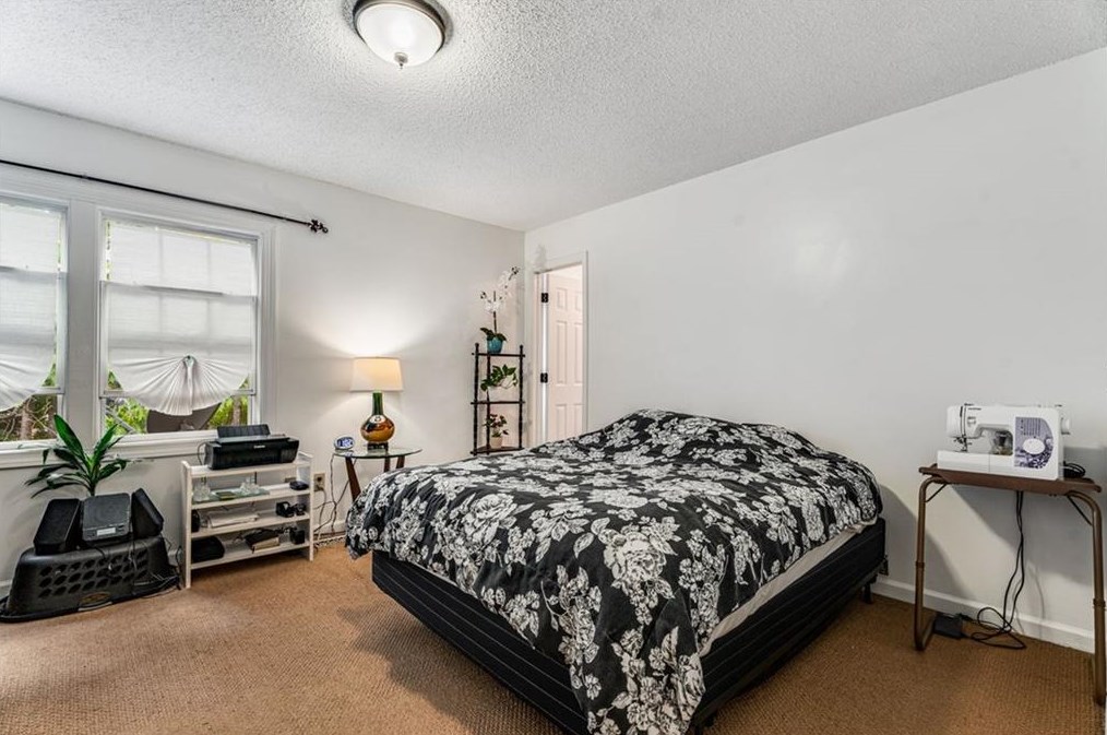 1004 Windy Oaks Ct, Smyrna GA 30080-2243 exterior