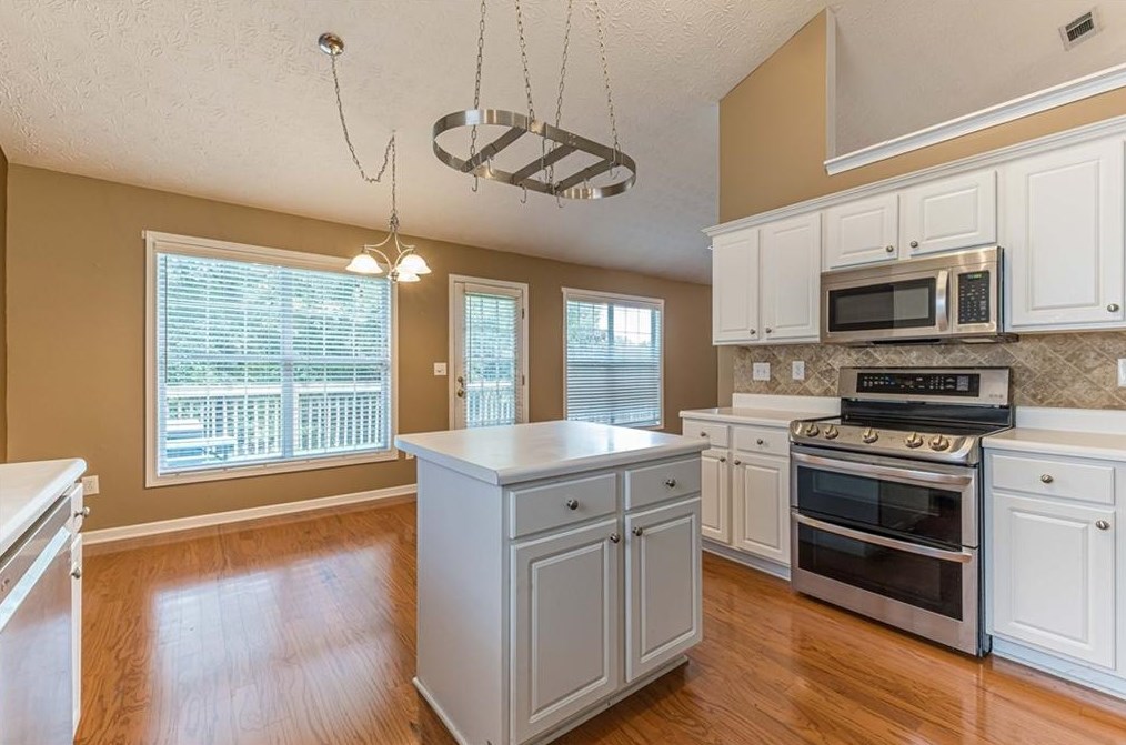 2556 Fairmont Park Ct, Dacula GA  30019-6530 exterior