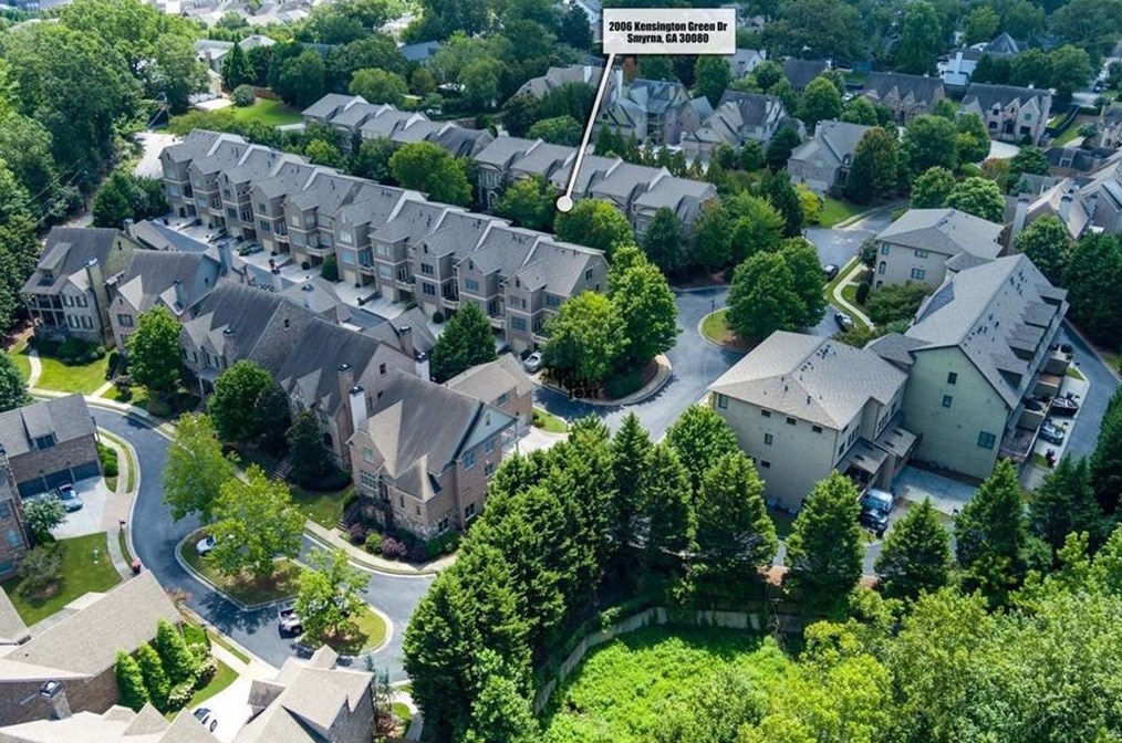 2006 Kensington Green Dr, Smyrna GA  30080-6482 exterior