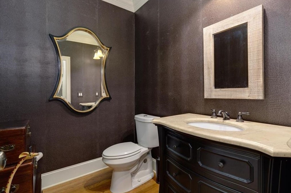 2006 Kensington Green Dr, Smyrna GA  30080-6482 exterior