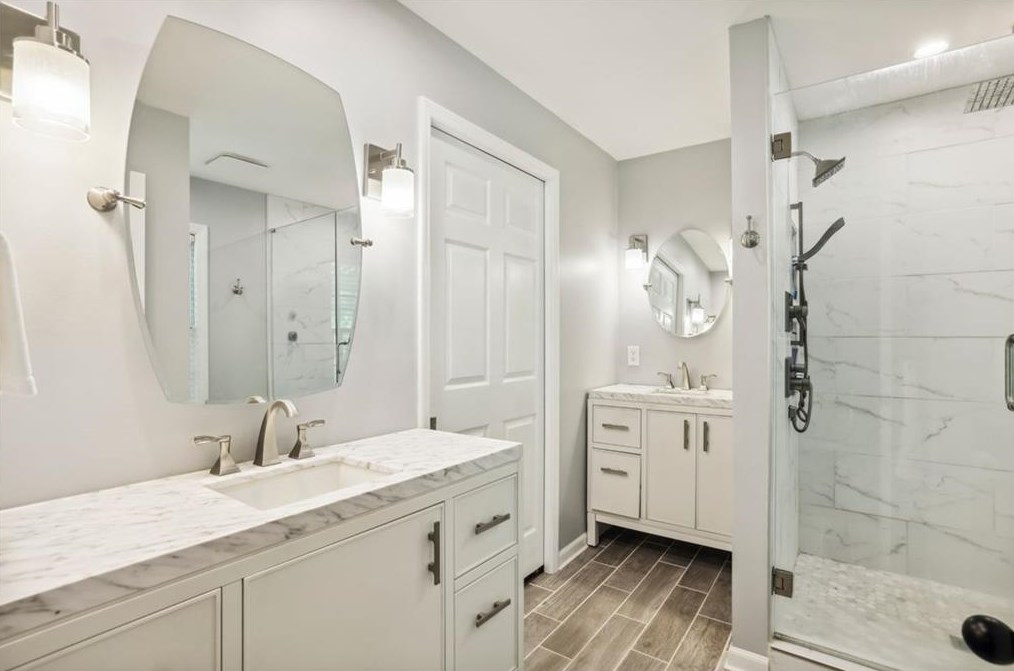 6595 Wright Cir, Atlanta GA  30328-3147 exterior