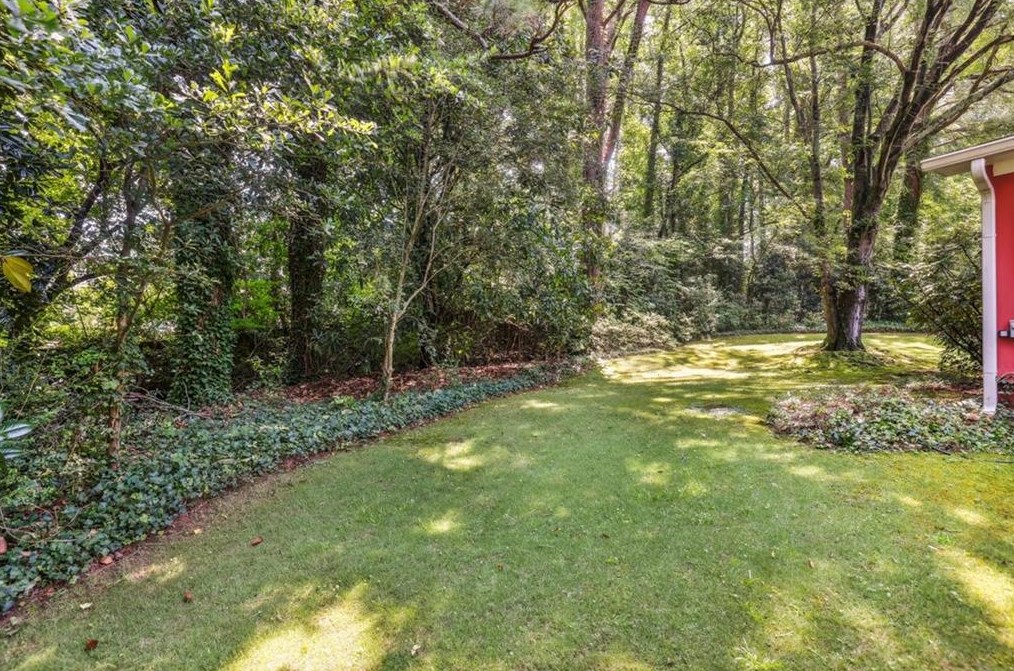 6595 Wright Cir, Atlanta GA  30328-3147 exterior