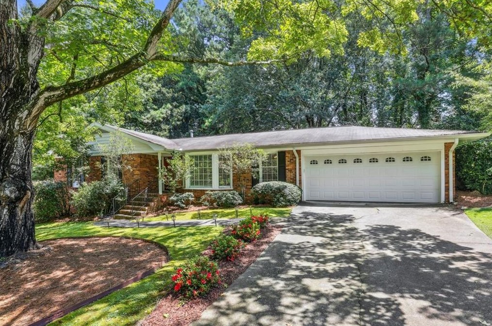 6595 Wright Cir, Atlanta GA  30328-3147 exterior
