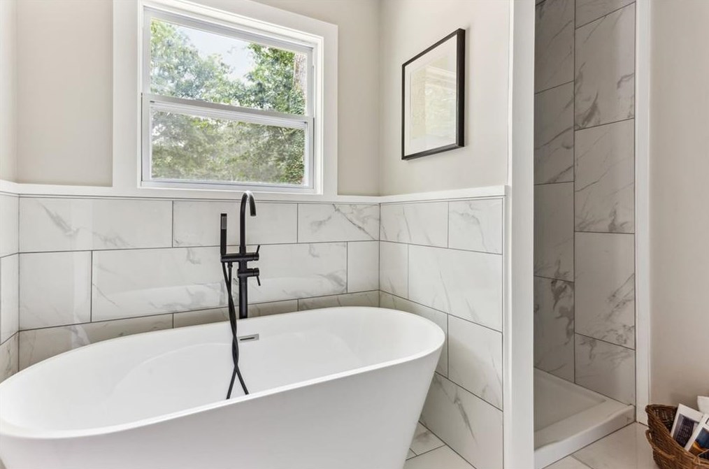 2357 Scotty Cir, Decatur GA  30032-5369 exterior