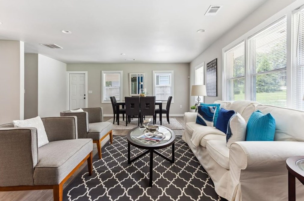 2357 Scotty Cir, Decatur GA  30032-5369 exterior