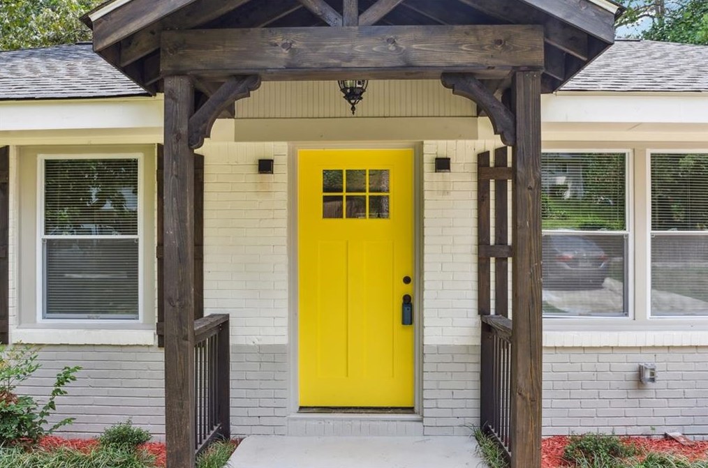 2357 Scotty Cir, Decatur GA  30032-5369 exterior