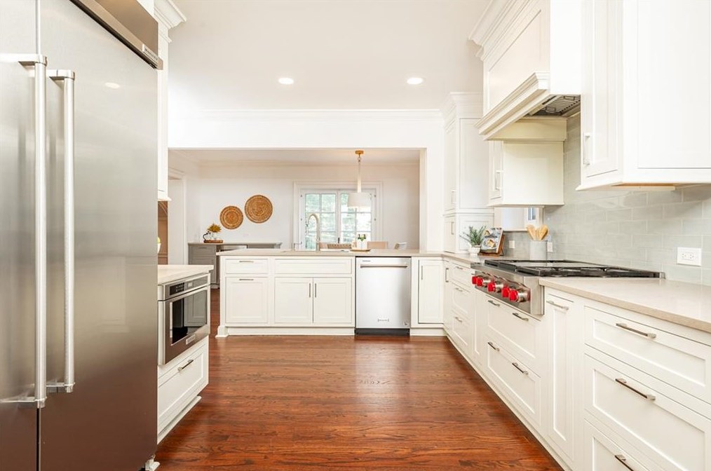 160 Peachtree Way, Atlanta GA 30338-3109 exterior