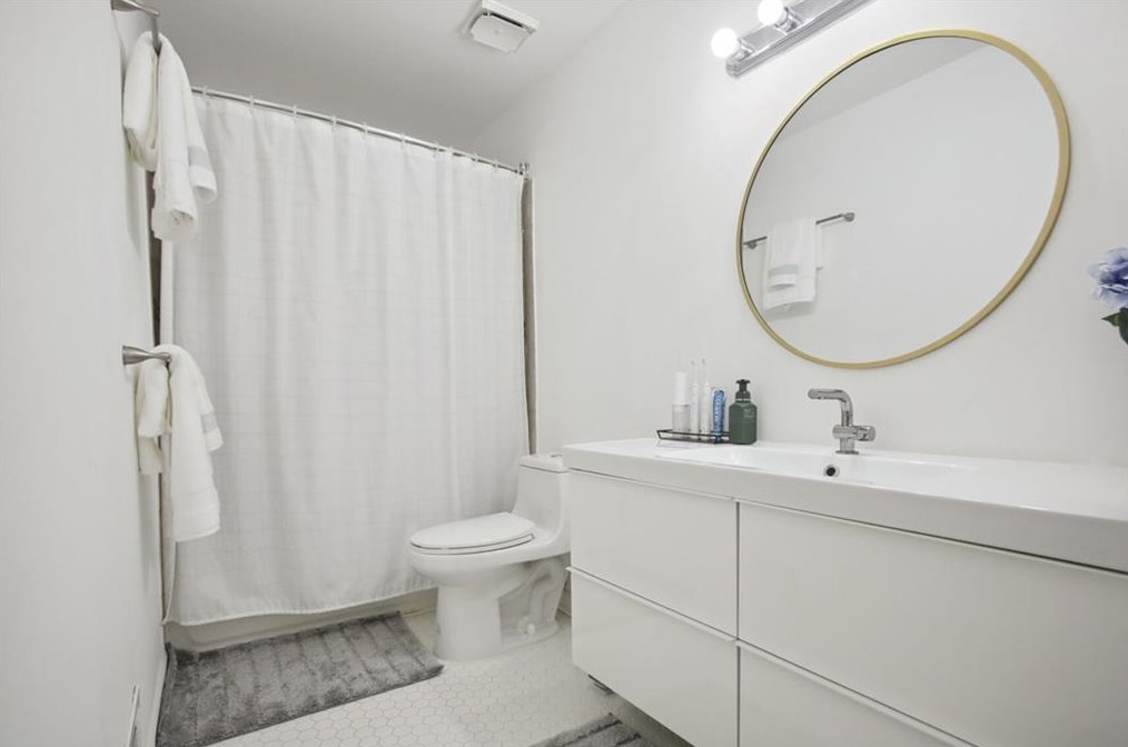 2679 Farmstead Rd, Smyrna GA  30080-2617 exterior