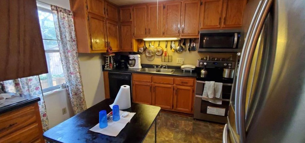 3845 Water Oak Way, Atlanta GA  30340-2535 exterior