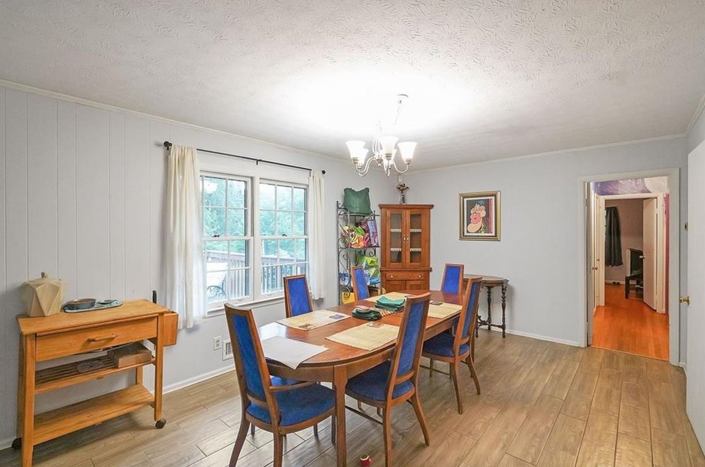 571 Norton Cir, Smyrna GA  30082-2123 exterior