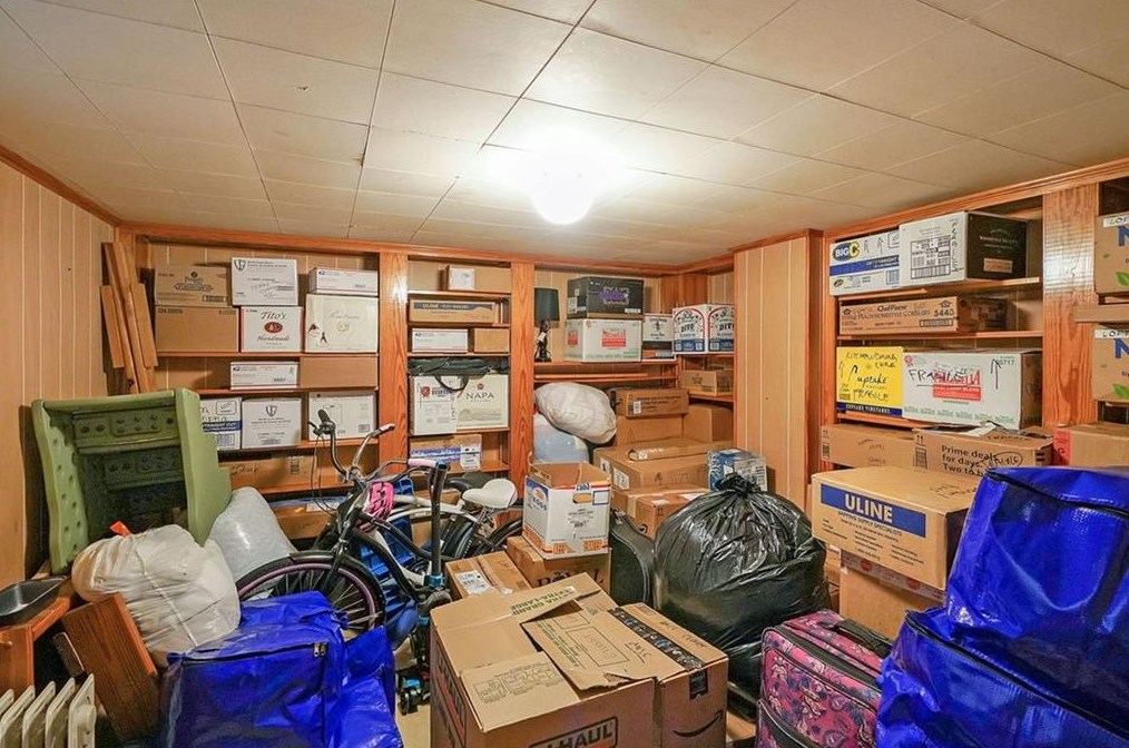 571 Norton Cir, Smyrna GA  30082-2123 exterior