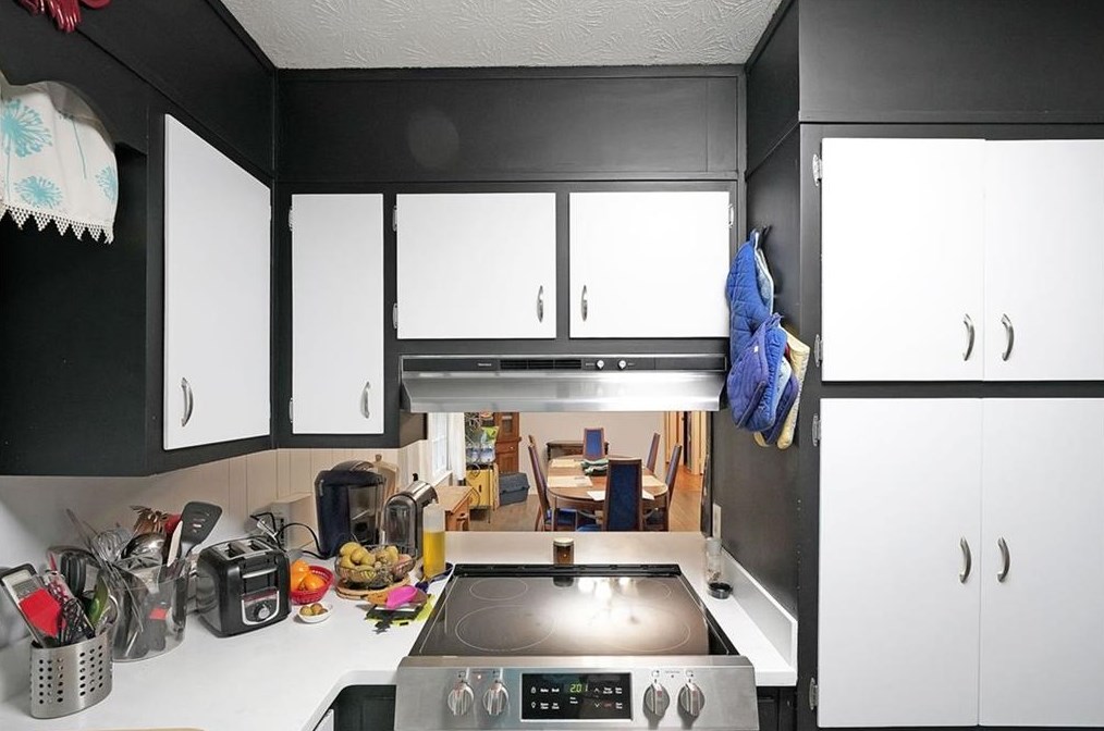 571 Norton Cir, Smyrna GA  30082-2123 exterior