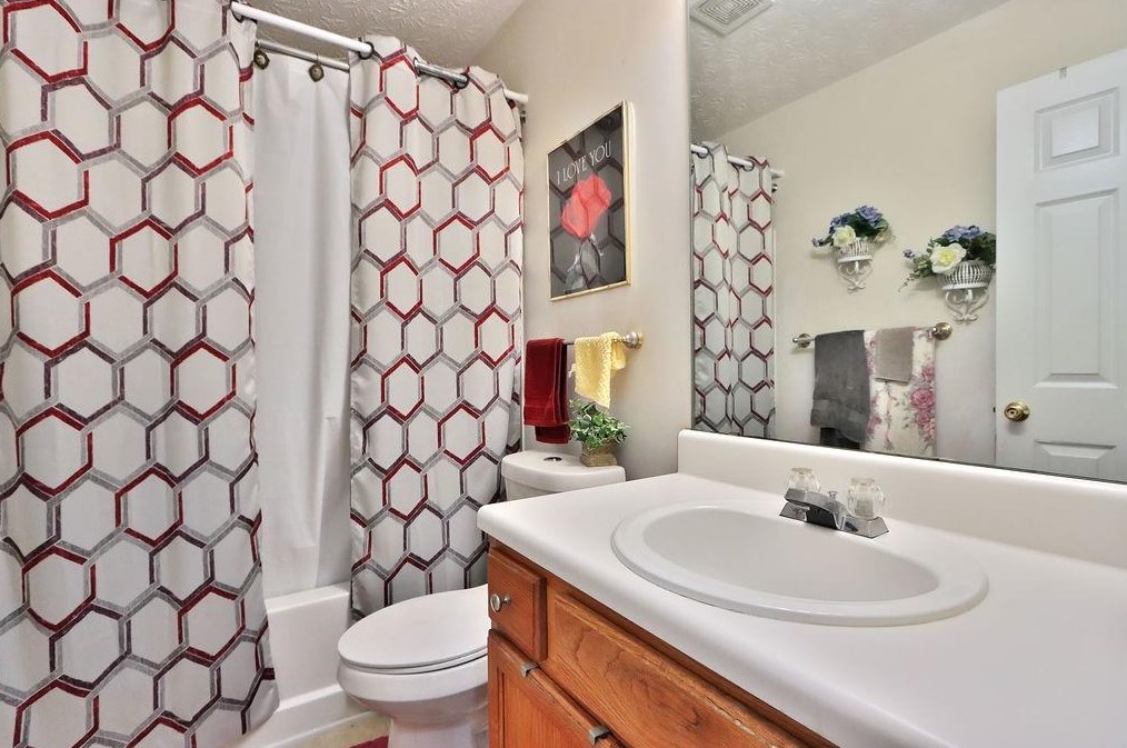 3671 Waldrop Farms Dr, Decatur GA 30034-7305 exterior