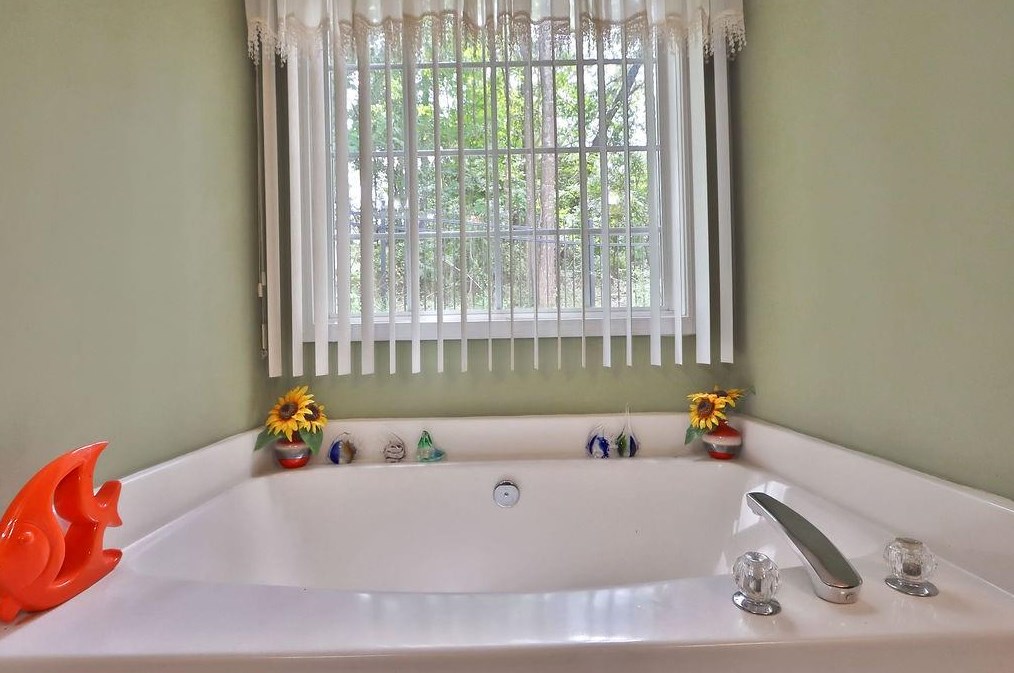 3671 Waldrop Farms Dr, Decatur GA 30034-7305 exterior