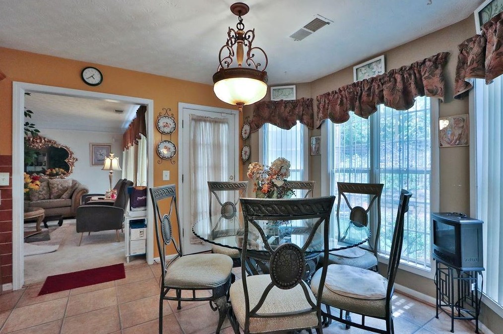 3671 Waldrop Farms Dr, Decatur GA 30034-7305 exterior