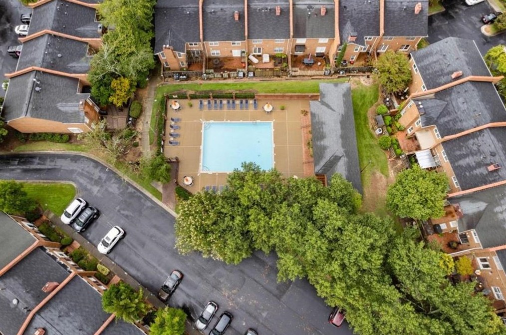 4620 Wieuca Rd, Atlanta GA  30342-3332 exterior