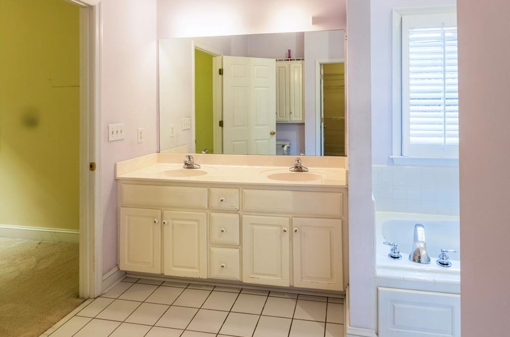 220 Stonecrest Ct, Athens GA 30605-3967 exterior