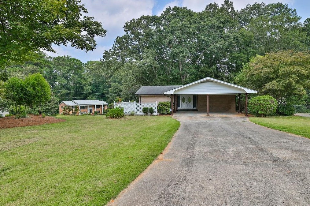 1208 June Dr, Decatur GA  30035-1019 exterior